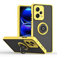 Funda Bumper Silicona y Plastico Mate Carcasa con Magnetico Anillo de dedo Soporte QW2 para Xiaomi Redmi Note 12 Explorer Amarillo