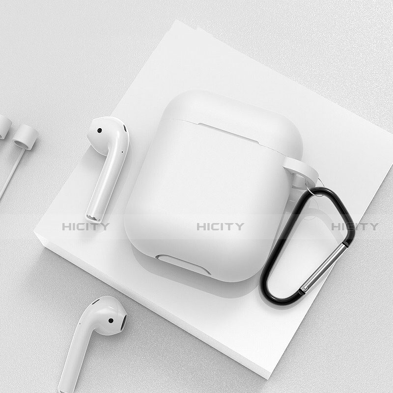 Funda de Silicona con Mosqueton Enchufe para AirPods Carcasa de Carga C02 Blanco